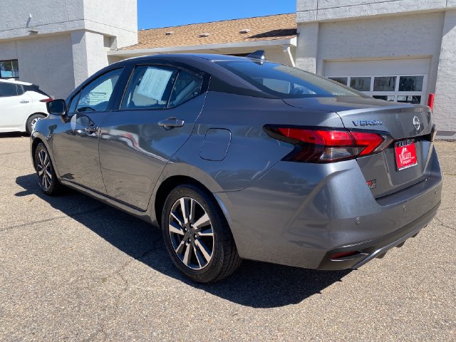 Used 2024 Nissan Versa SV FWD image 3