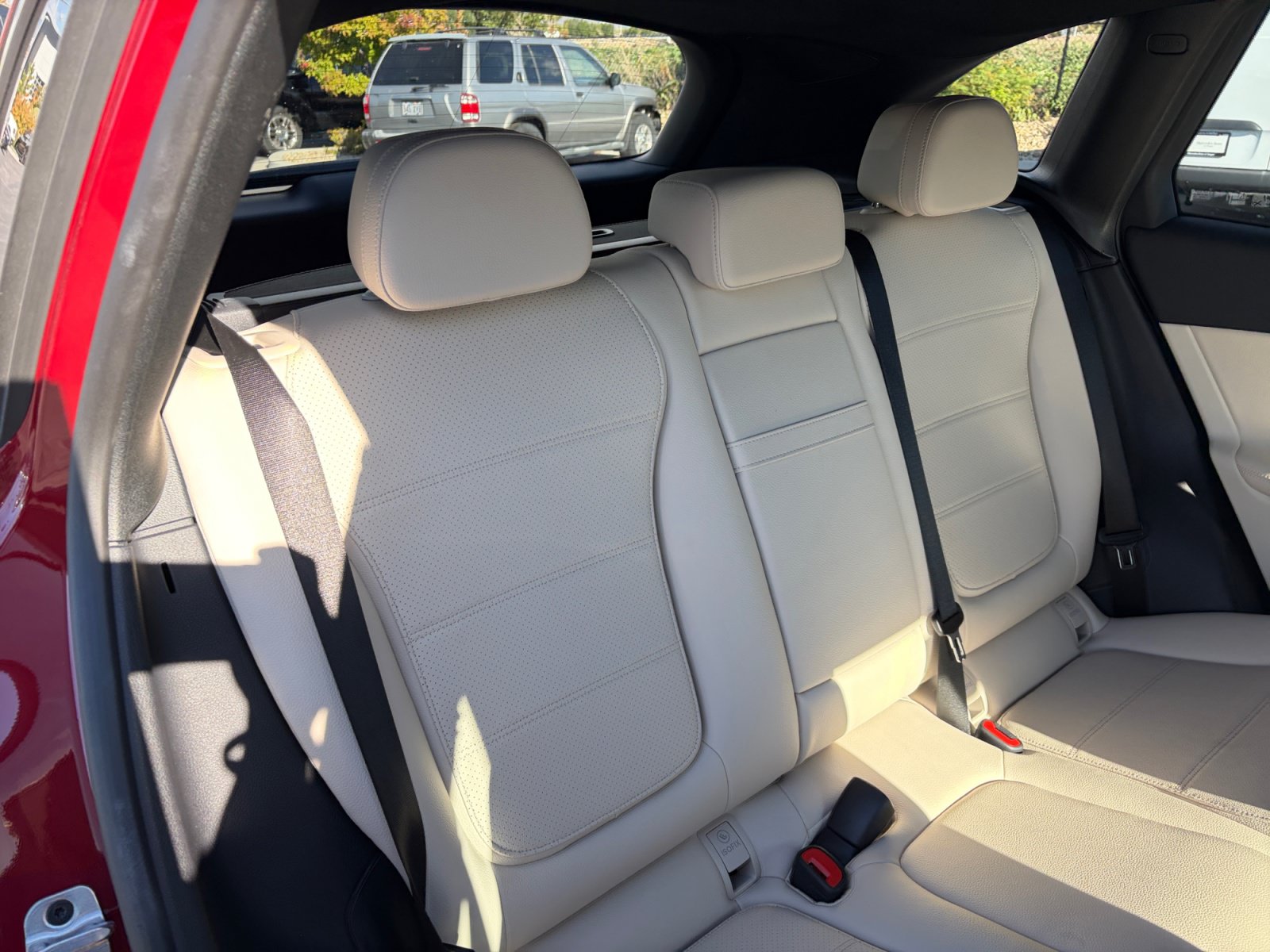 Certified 2026 Mercedes-Benz GLC 350e 4MATIC image 18