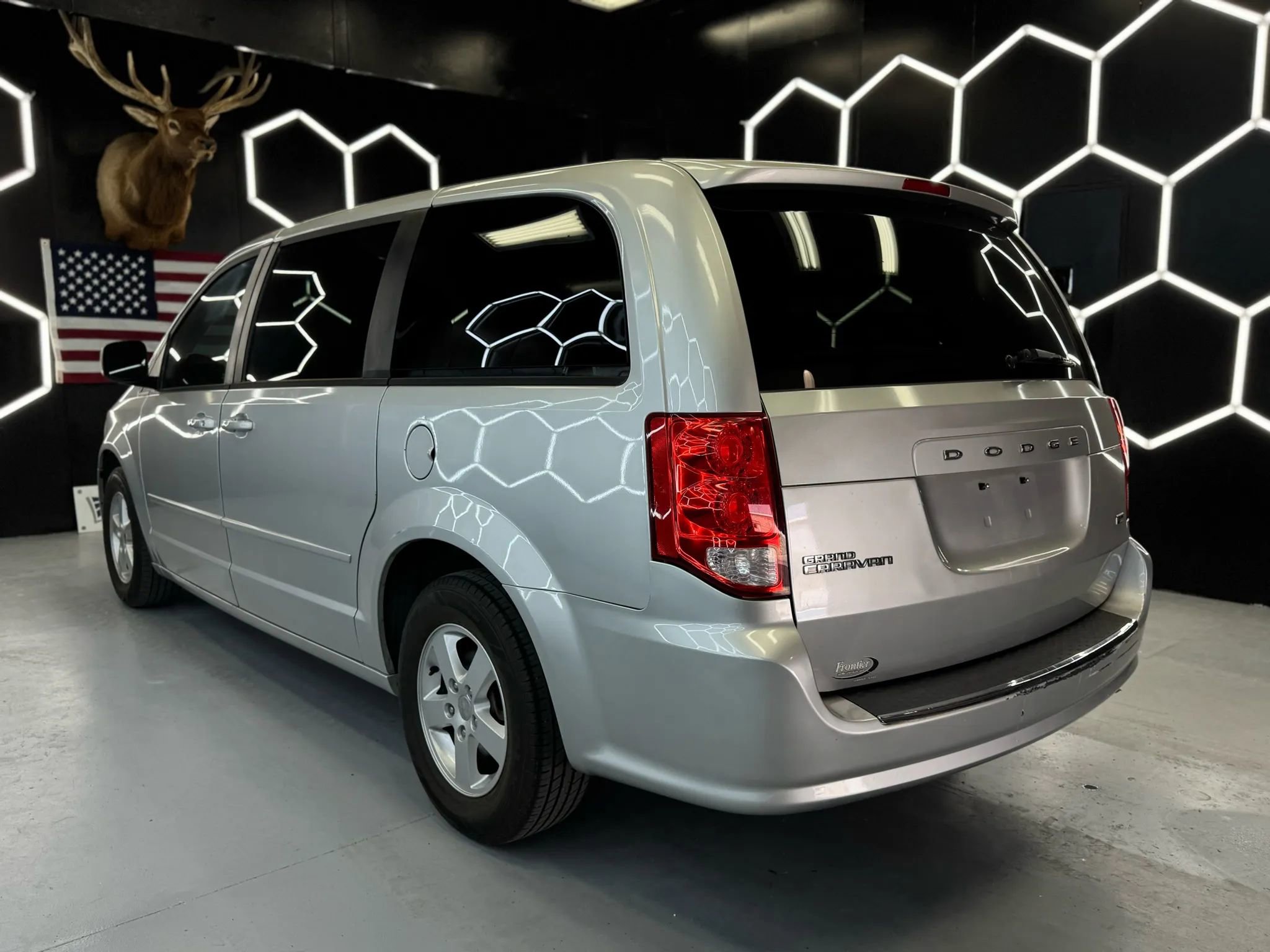Used 2012 Dodge Grand Caravan SXT FWD image 10