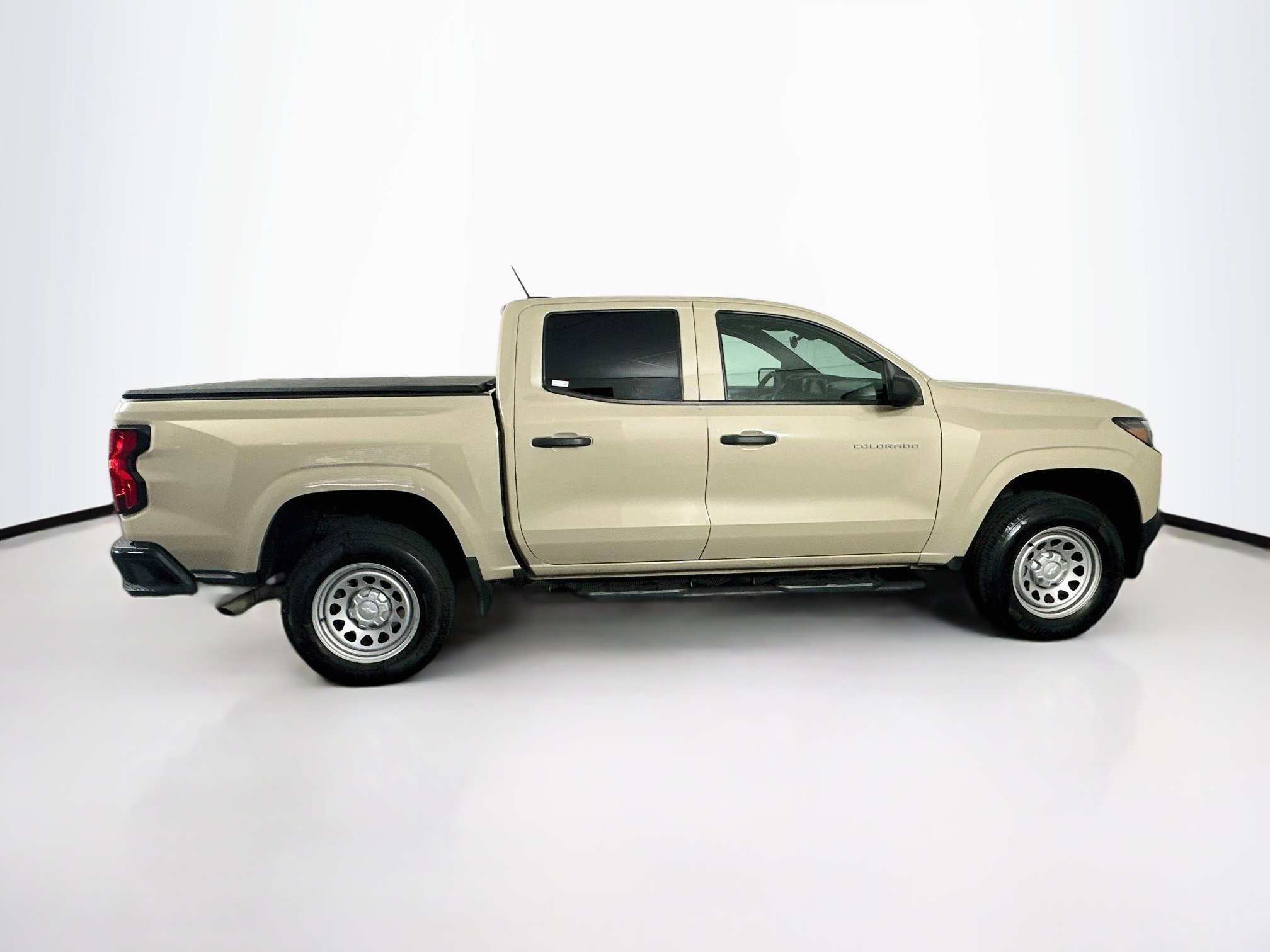 Used 2023 Chevrolet Colorado W/T RWD image 10