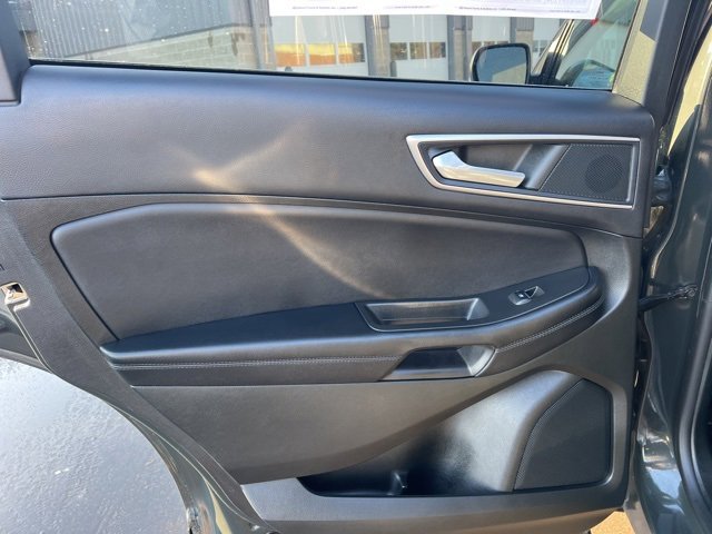 Used 2023 Ford Edge SEL w/ Convenience Package image 18