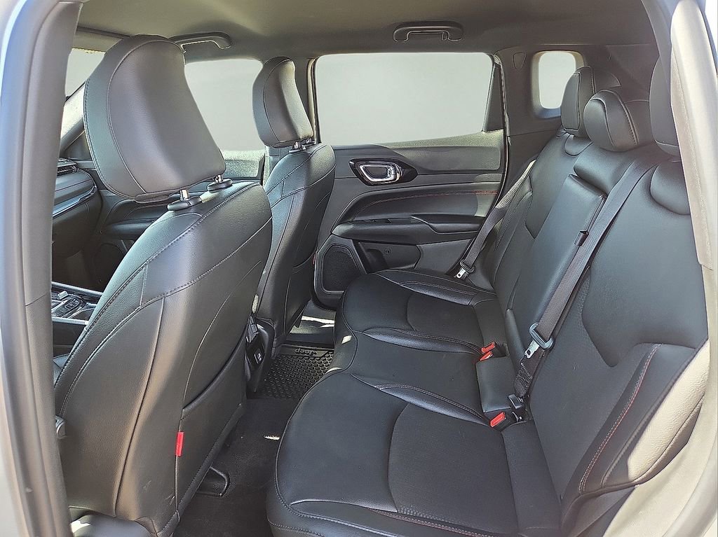 Used 2024 Jeep Compass Trailhawk image 19