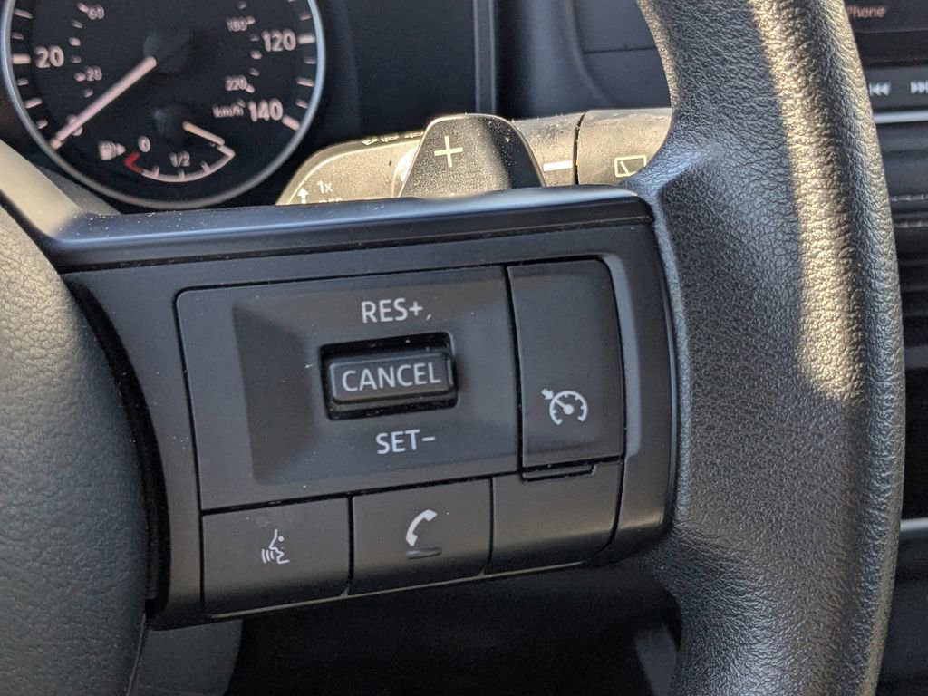 Used 2023 Nissan Rogue S image 22