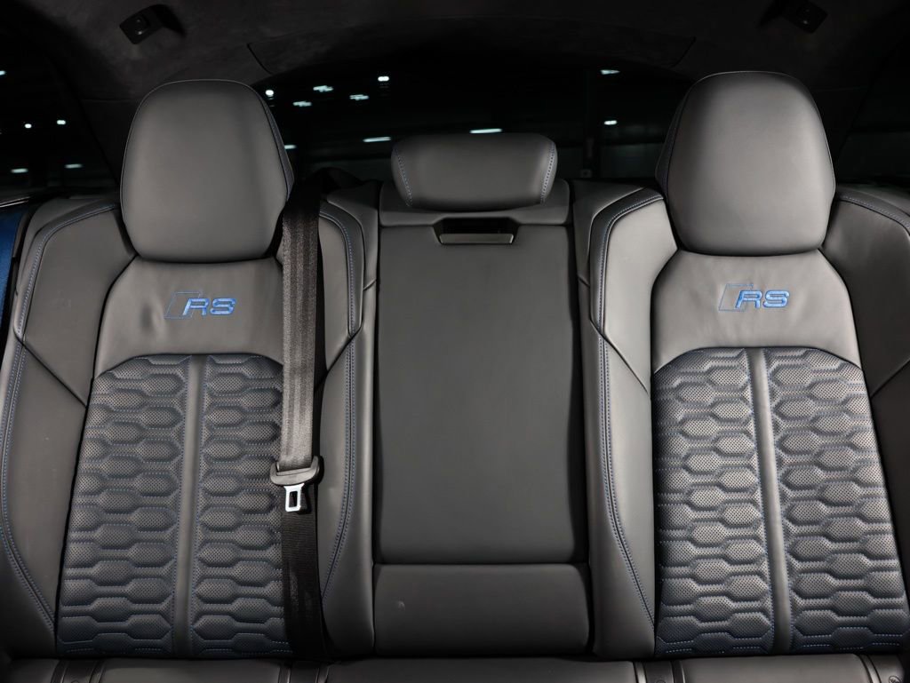 Used 2025 Audi RS 6 performance w/ Blue RS Design Package Plus image 7