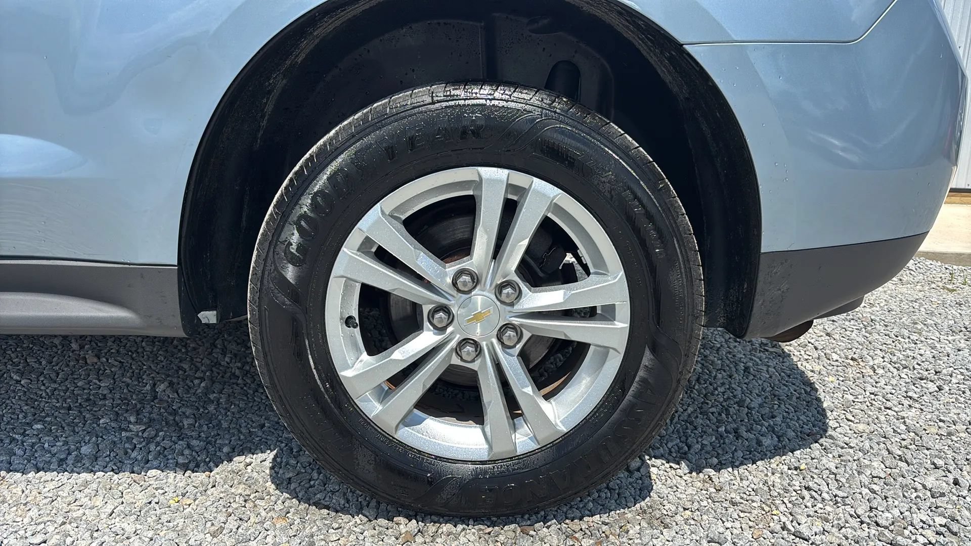 Used 2014 Chevrolet Equinox LT w/ Driver Convenience Package FWD image 2