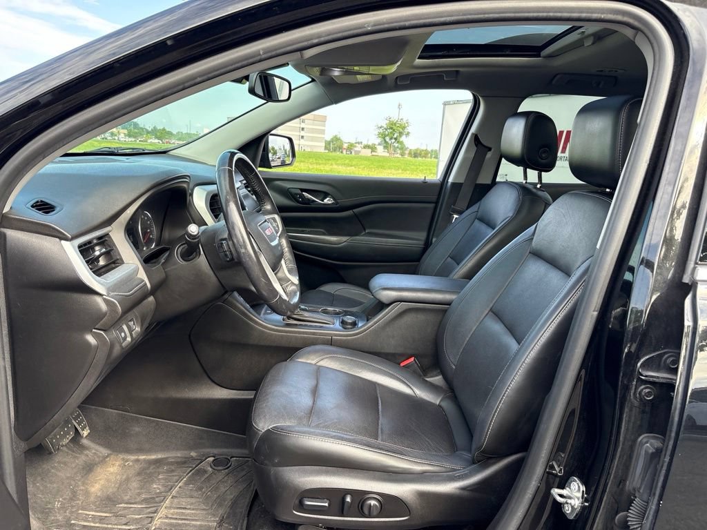Used 2019 GMC Acadia SLT FWD image 17