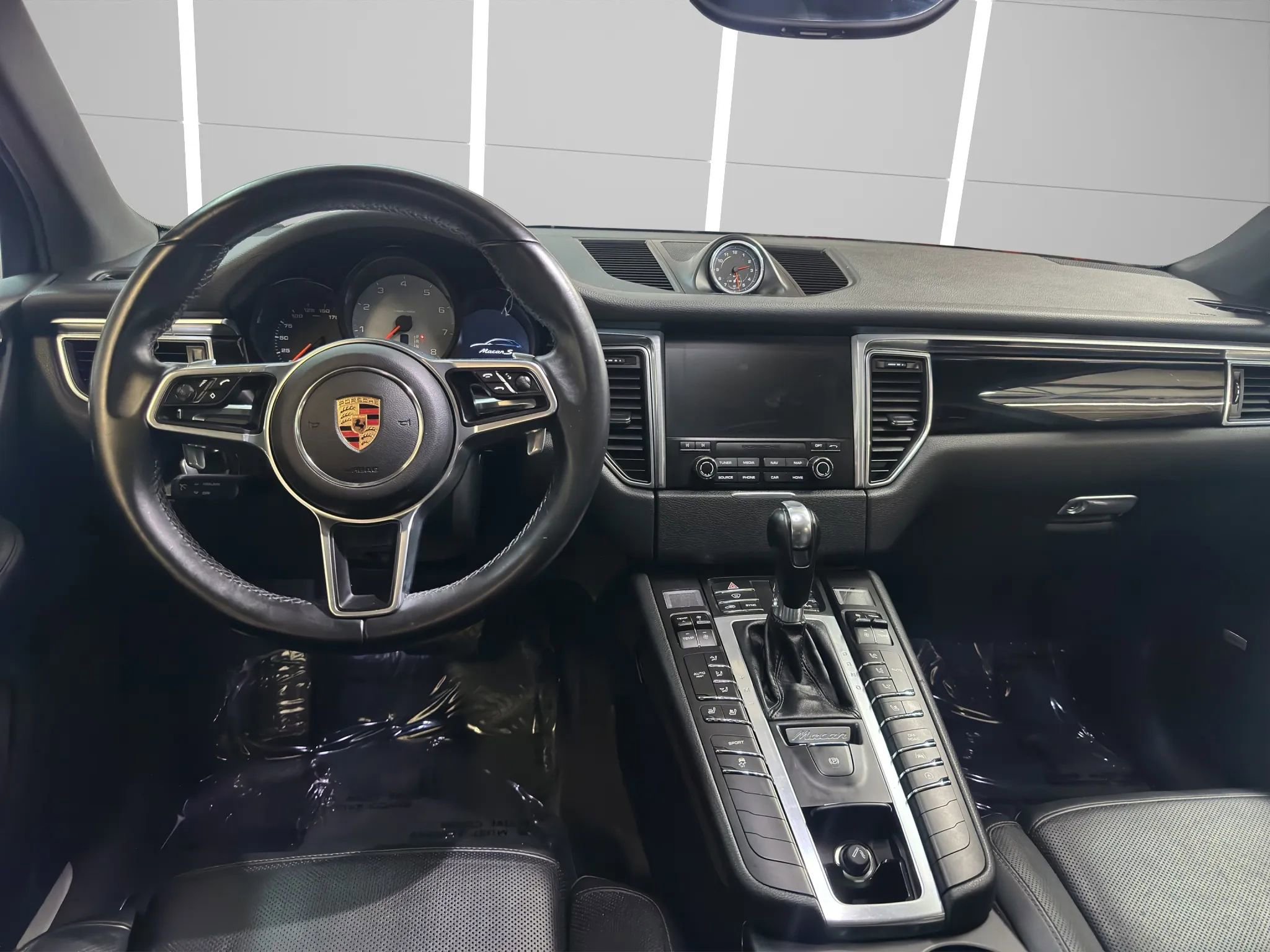 Used 2017 Porsche Macan S AWD/4WD image 16
