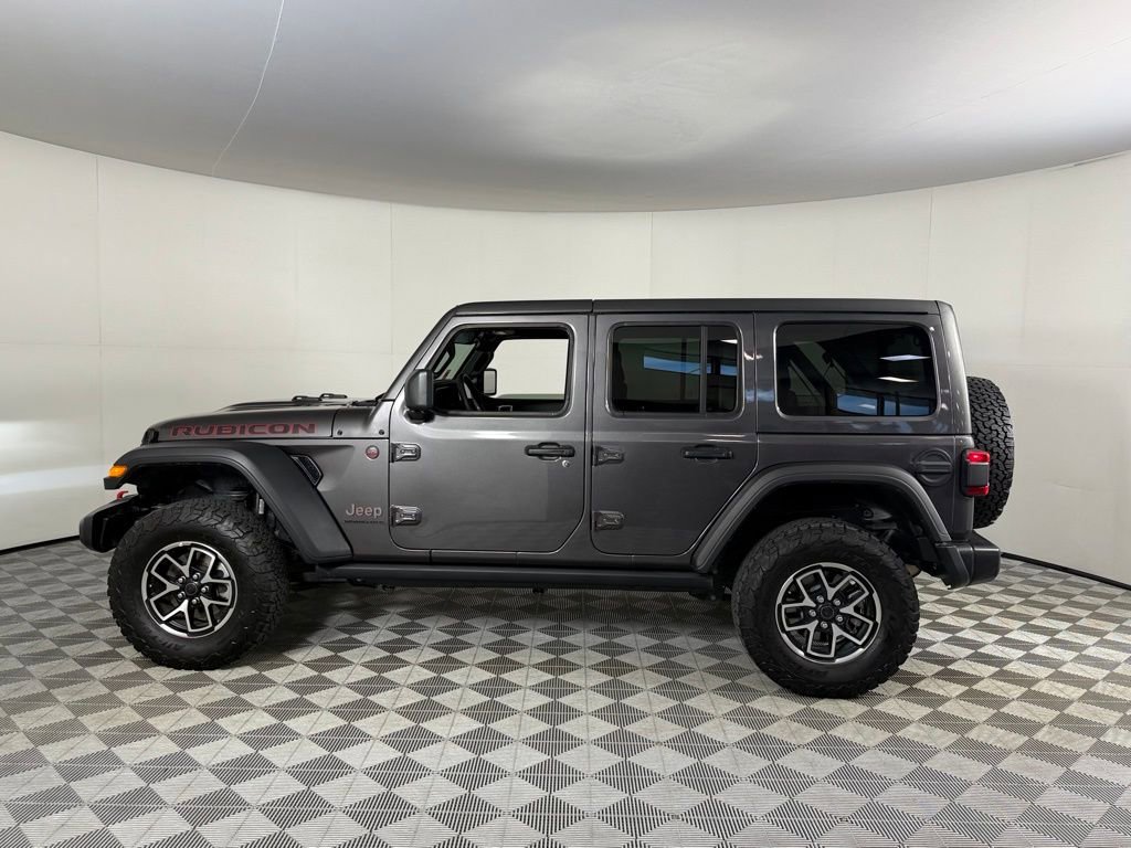 Used 2025 Jeep Wrangler Unlimited Rubicon AWD/4WD image 9