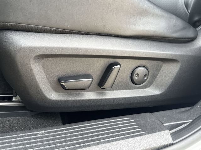 Used 2021 Nissan Rogue SV w/ Premium Package image 19