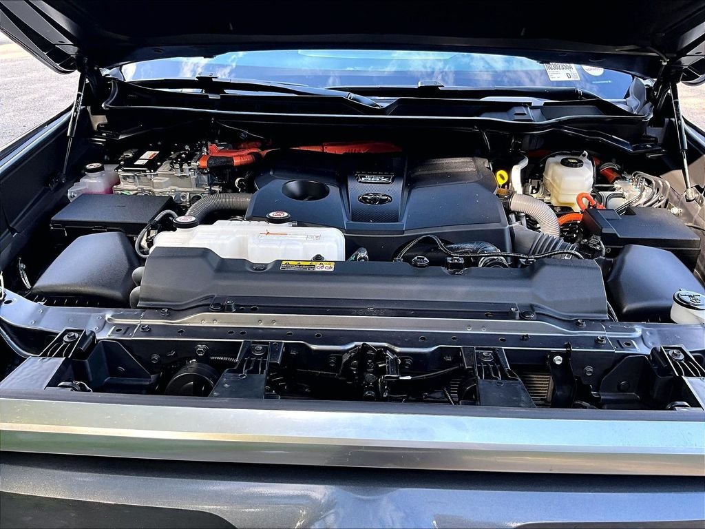 Certified 2024 Toyota Tundra Limited AWD/4WD image 28