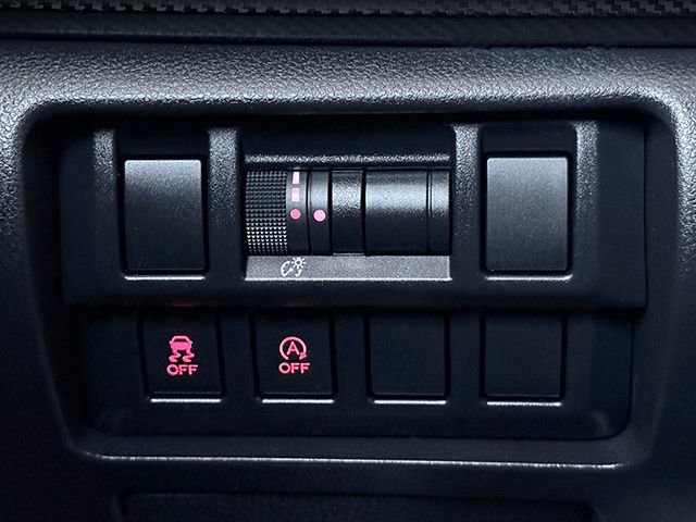 Used 2022 Subaru Crosstrek 2.0i Premium image 17