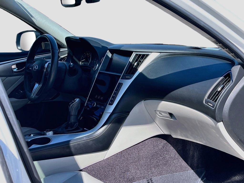 Used 2022 INFINITI Q50 Luxe w/ Cargo Package RWD image 30