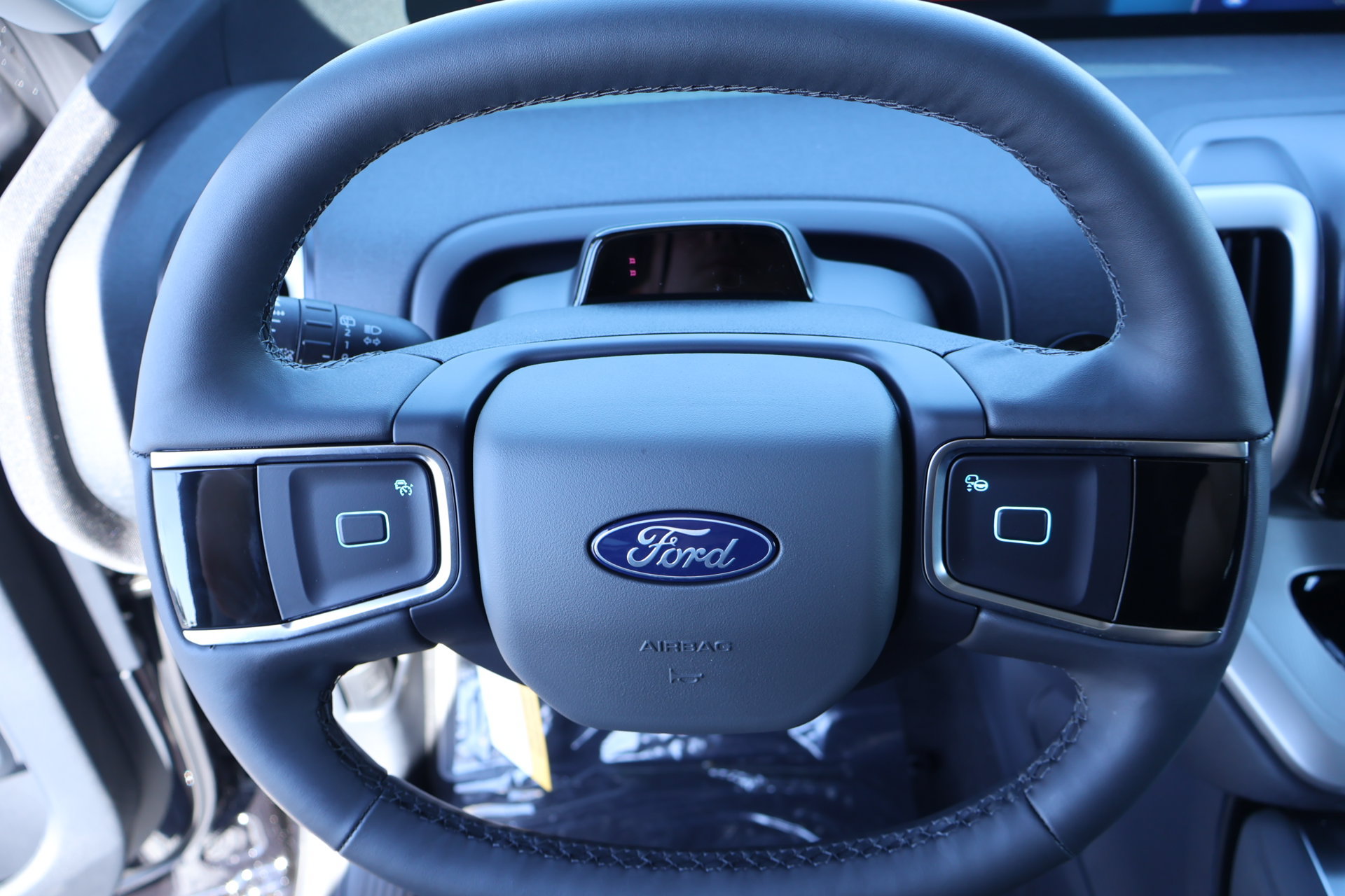 New 2026 Ford Expedition Active AWD/4WD image 3