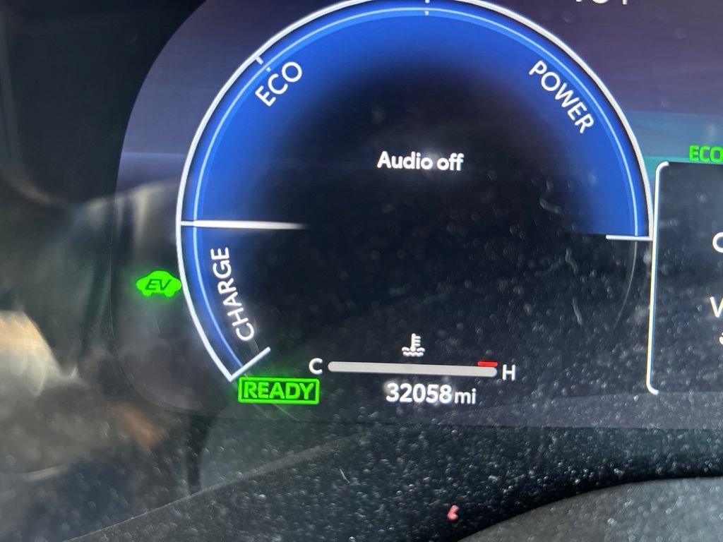 Used 2025 Toyota Sienna XLE Woodland Edition AWD/4WD image 9