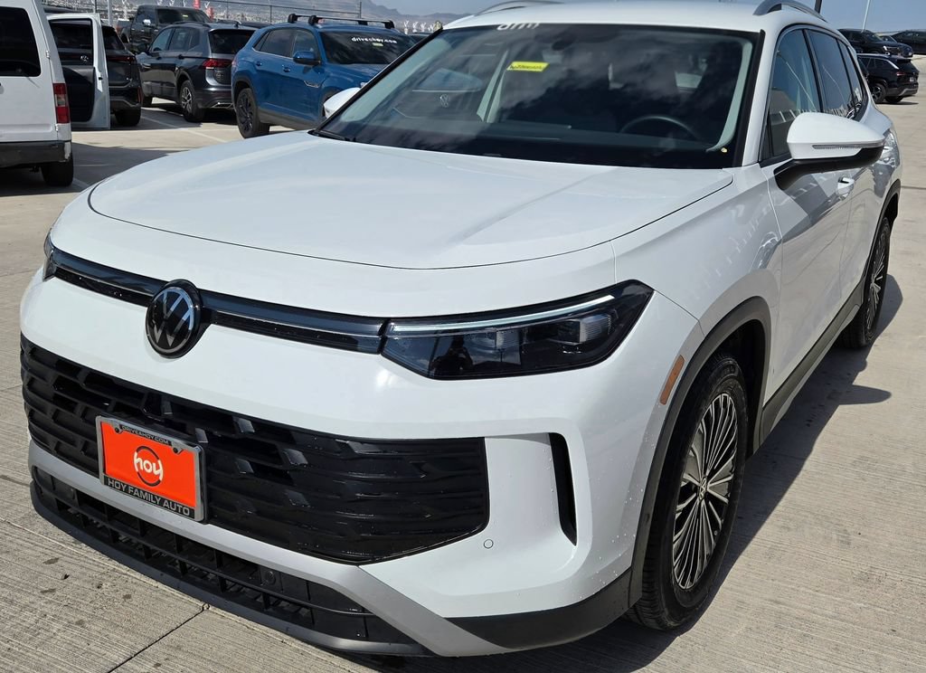 Certified 2026 Volkswagen Tiguan S FWD image 2