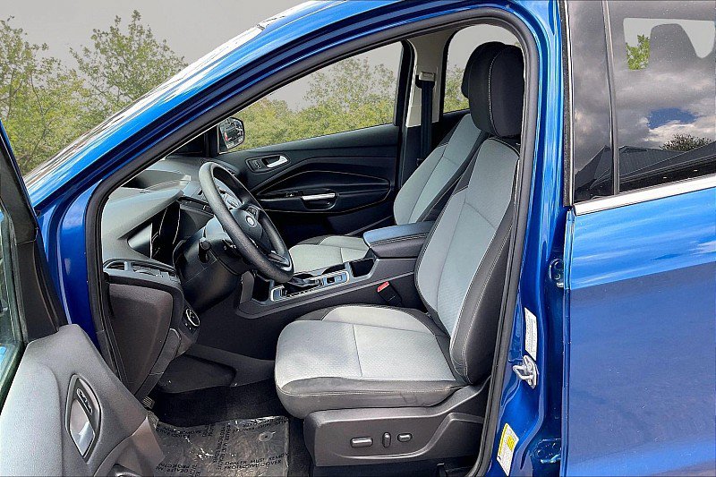 Used 2017 Ford Escape SE AWD/4WD image 20