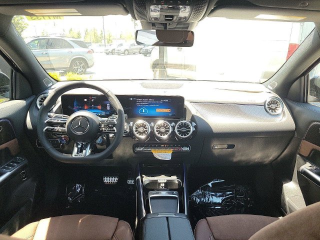 Used 2025 Mercedes-Benz GLA 35 AMG 4MATIC image 23