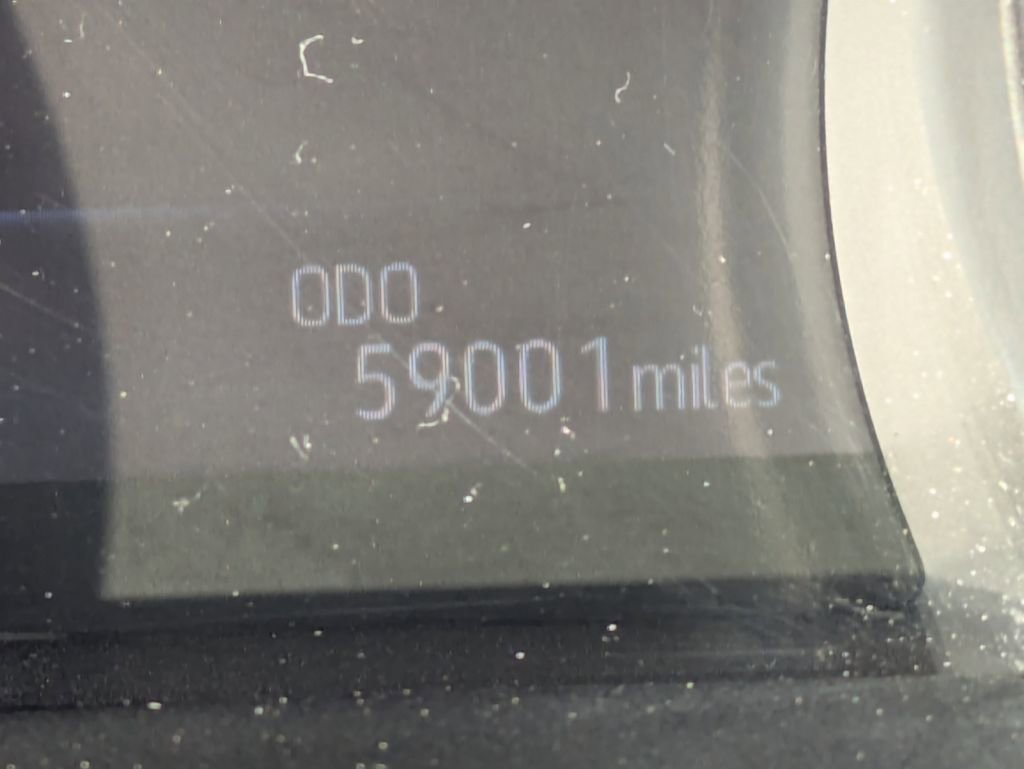 Used 2023 Toyota Camry XSE image 31