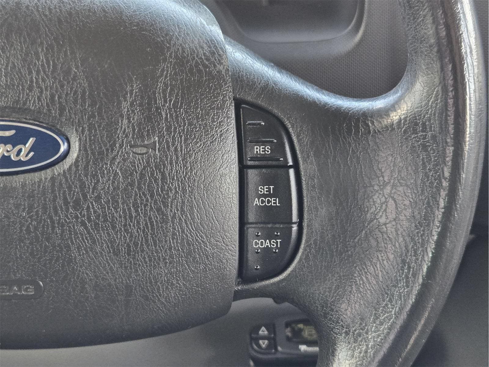 Used 2014 Ford E-350 and Econoline 350 XLT RWD image 27