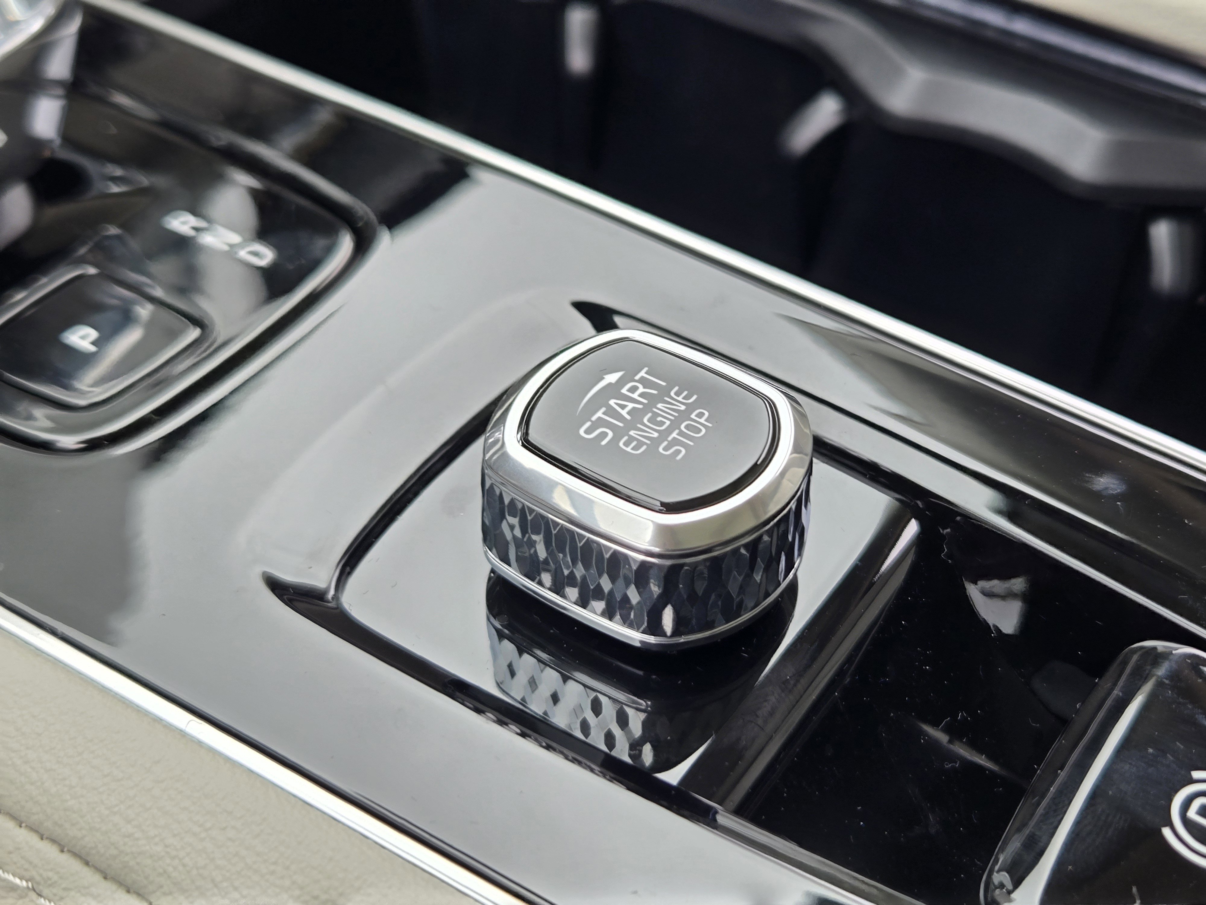 New 2026 Volvo XC90 T8 Ultra w/ Protection Package Premier image 33