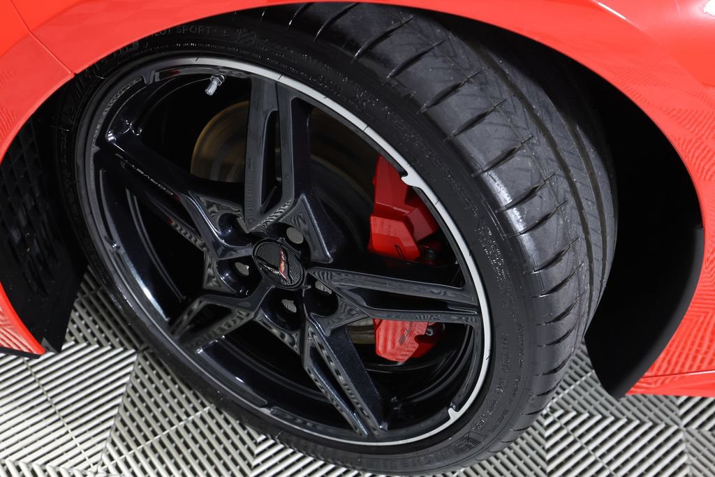 Used 2020 Chevrolet Corvette Stingray Premium Cpe w/ 3LT Preferred Equipment Group RWD image 40