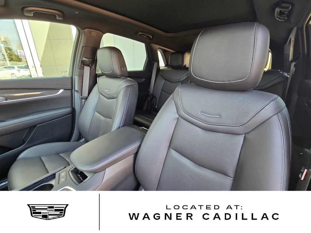 New 2025 Cadillac XT5 Sportv image 11
