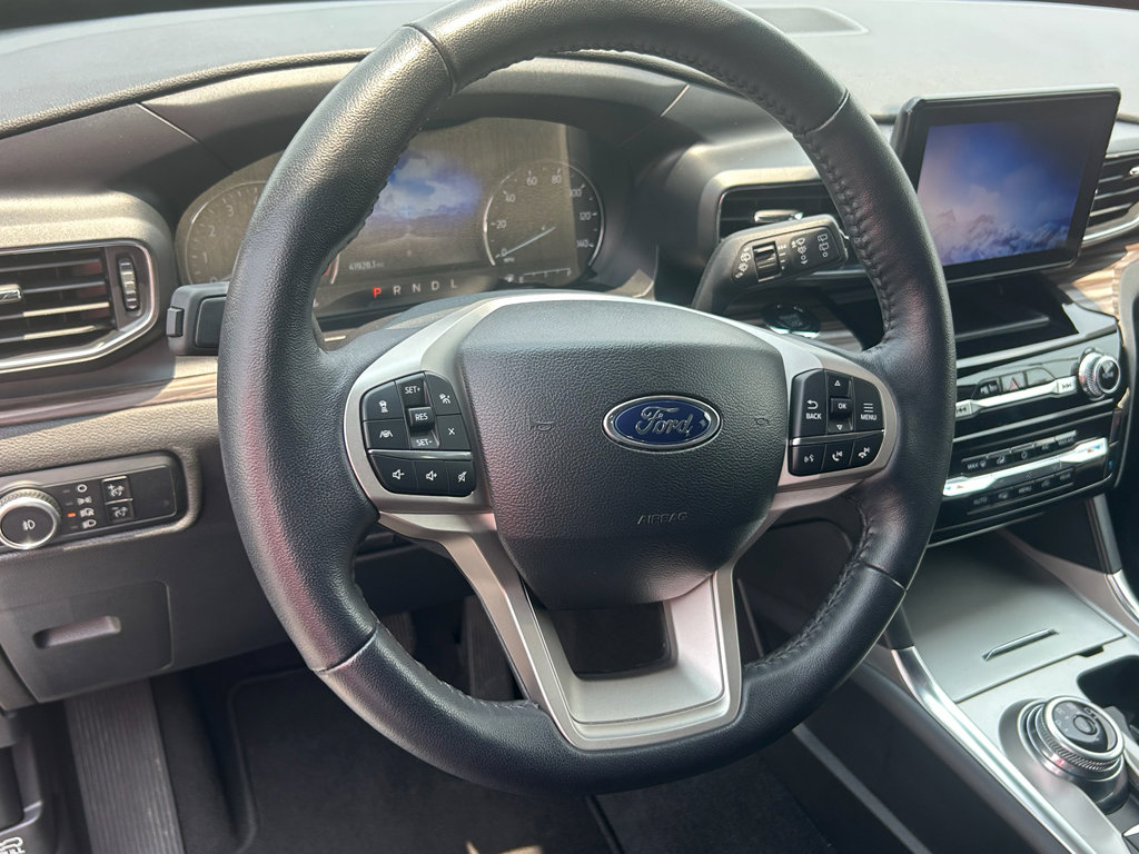 Used 2023 Ford Explorer Limited image 8