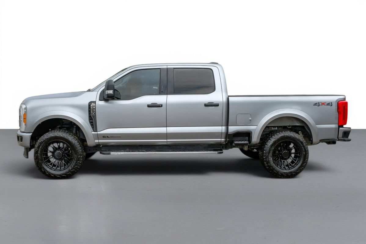 Used 2023 Ford F250 XLT AWD/4WD image 10