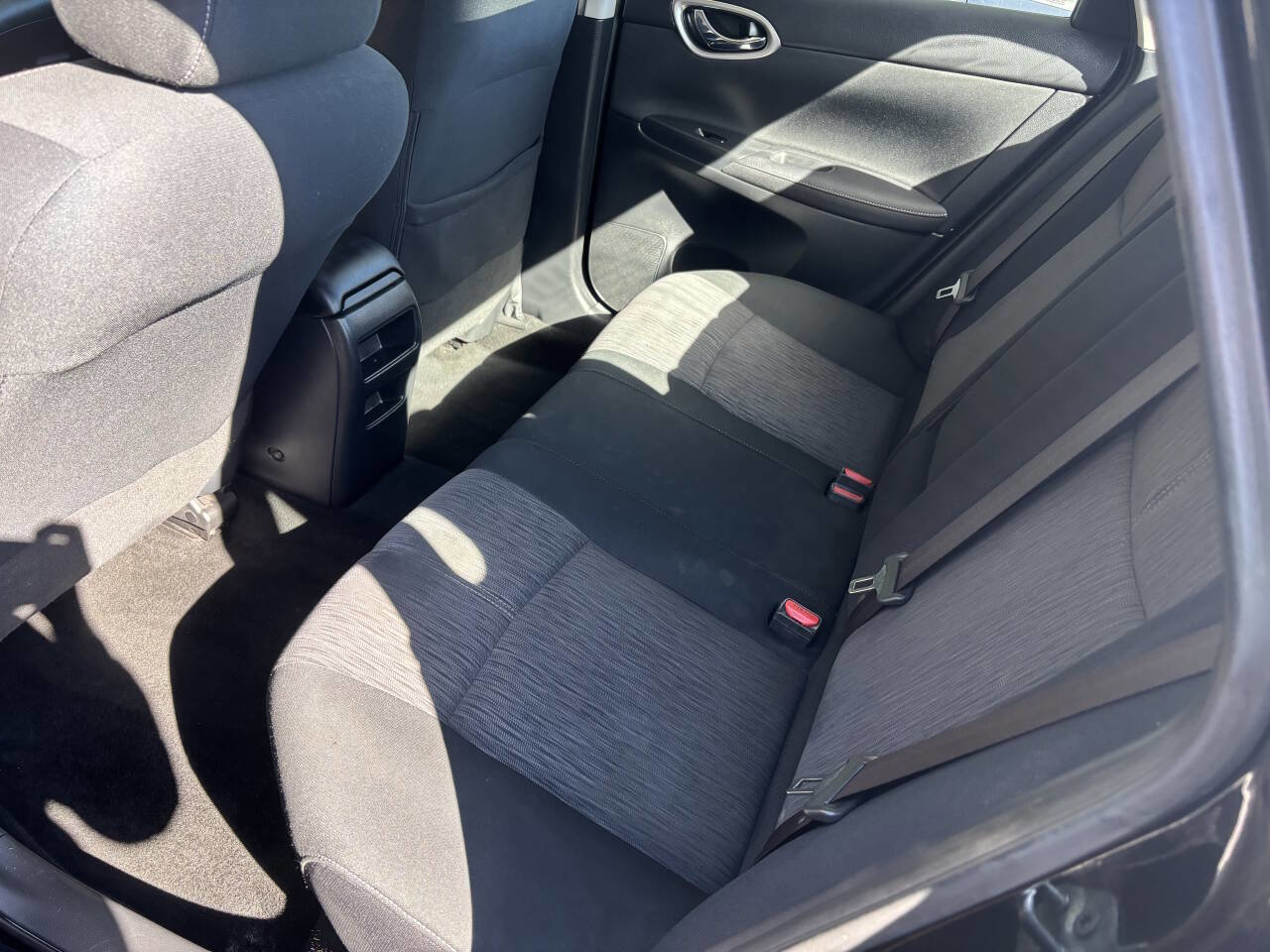 Used 2015 Nissan Sentra SV image 10