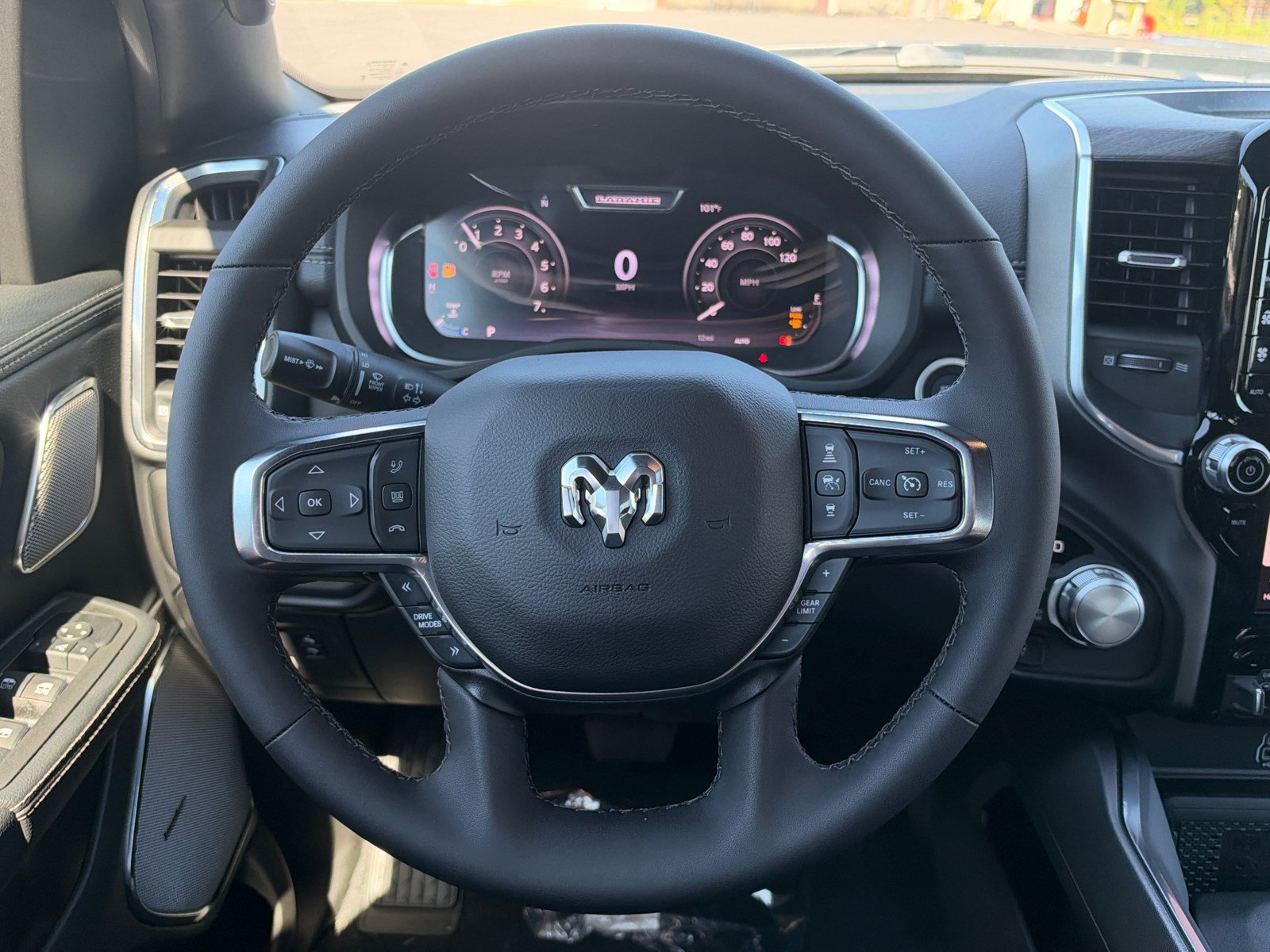 New 2027 RAM 1500 Laramie AWD/4WD image 25