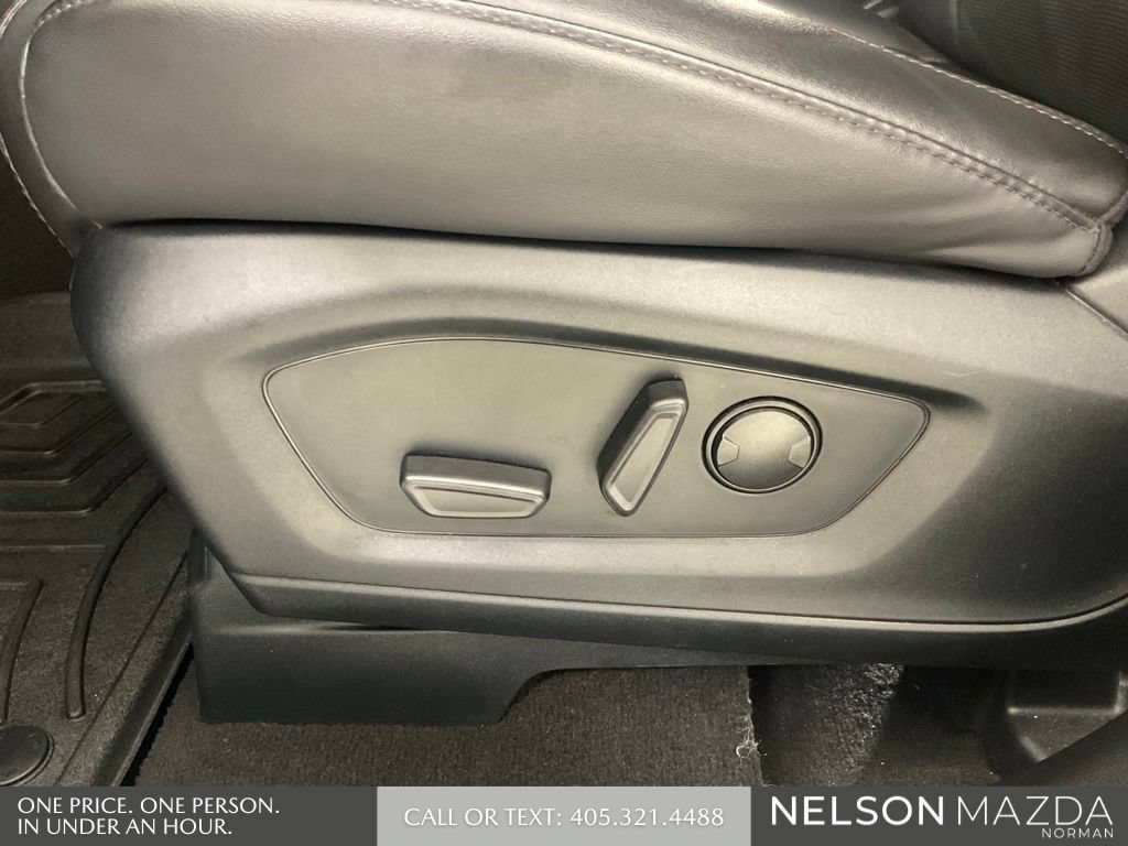 Used 2023 Ford Explorer Platinum w/ Technology Package AWD/4WD image 26