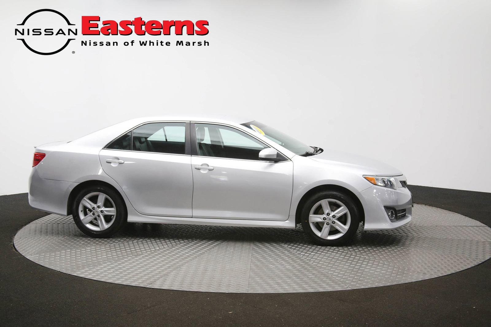 Used 2014 Toyota Camry SE FWD image 45