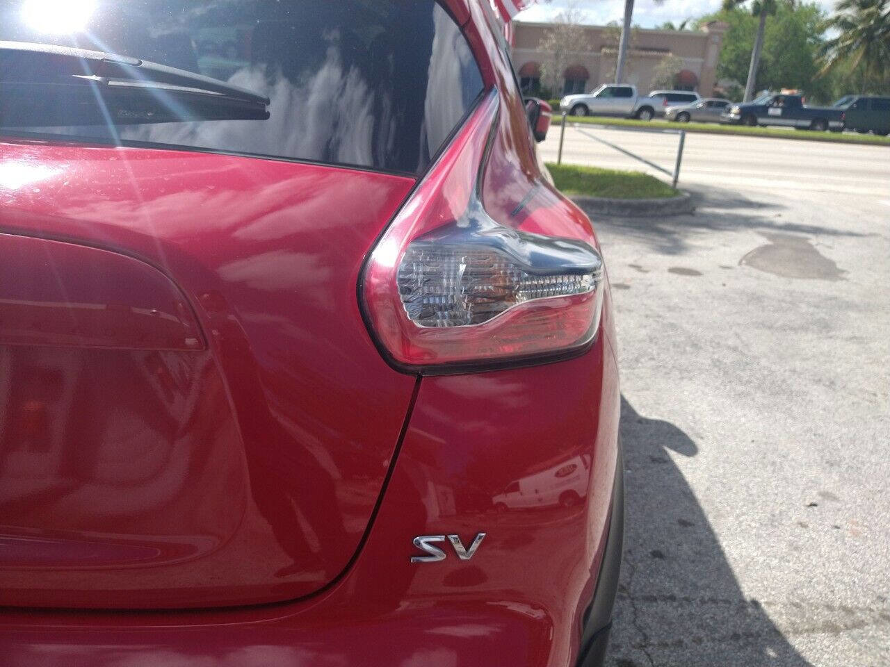 Used 2015 Nissan Juke SV w/ Technology Package image 20