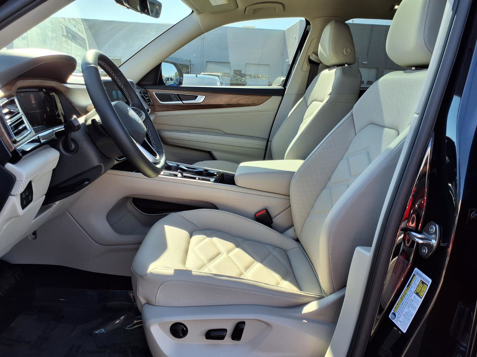 New 2026 Volkswagen Atlas SE image 9