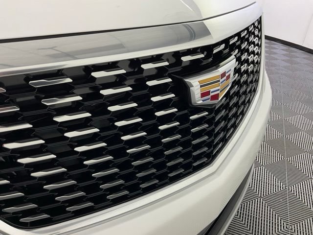 New 2026 Cadillac XT5 Premium Luxury w/ LPO, Floor Liner Package FWD image 8