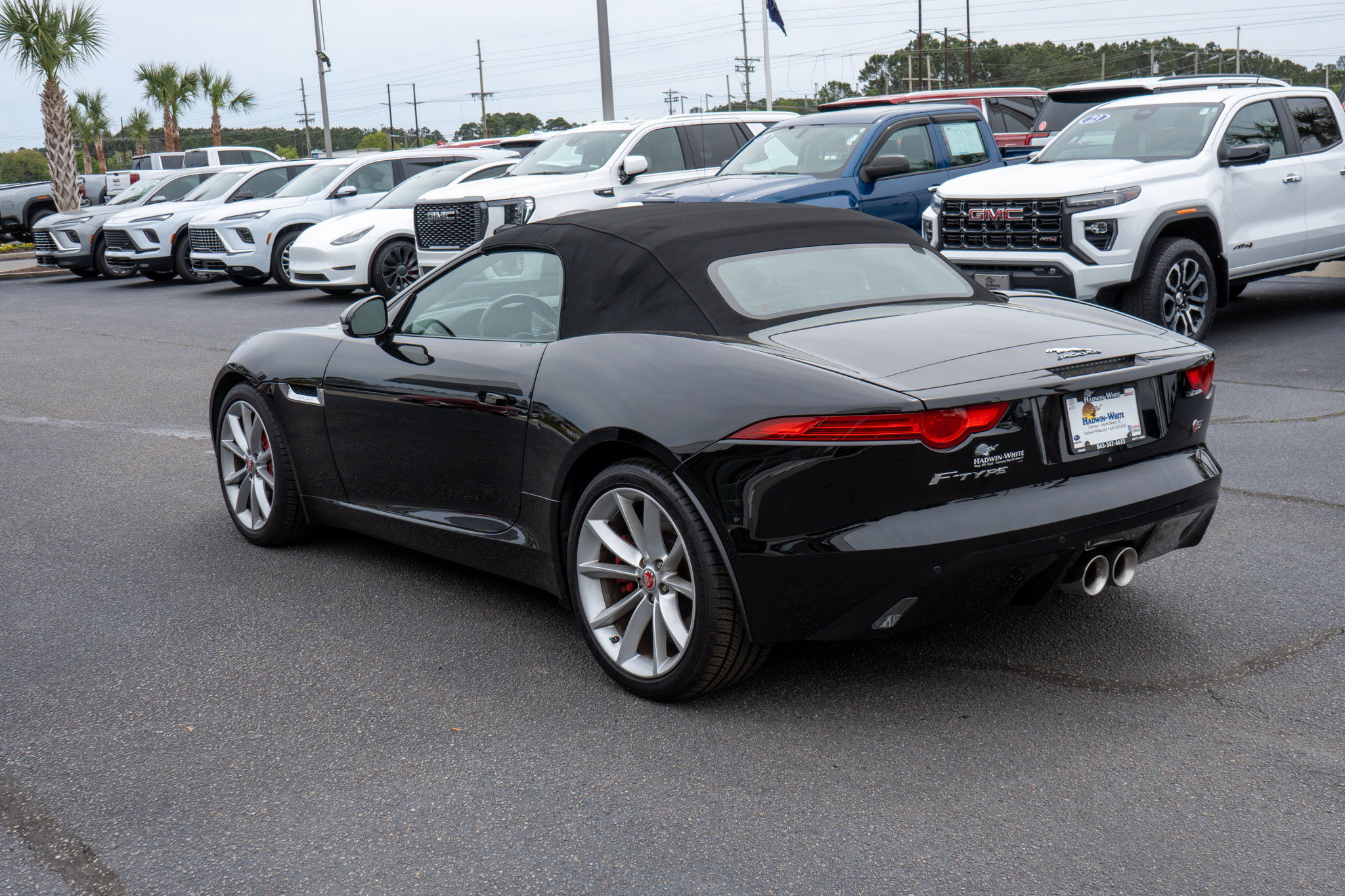 Used 2014 Jaguar F-TYPE S RWD image 5