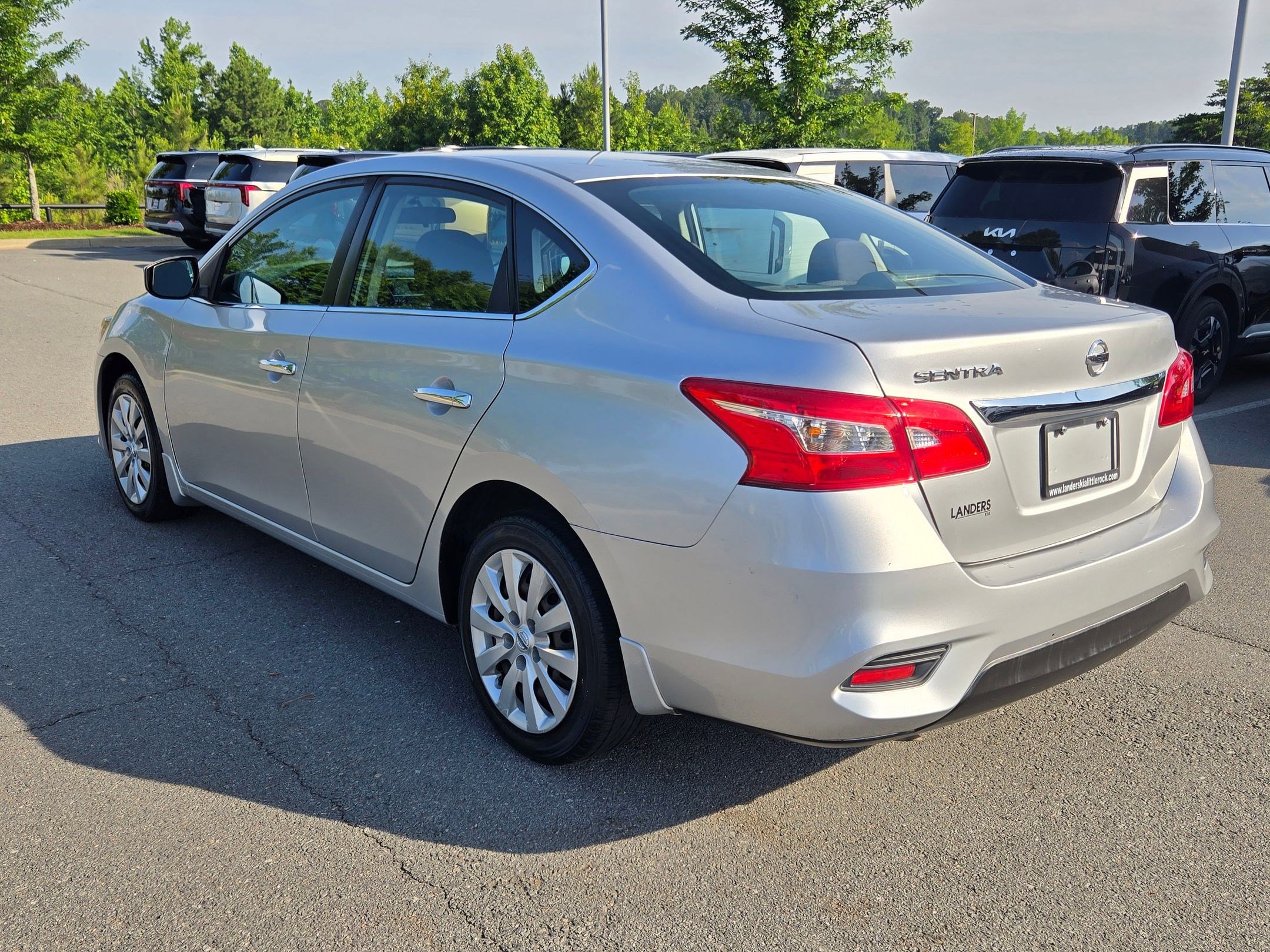 Used 2017 Nissan Sentra S FWD image 5