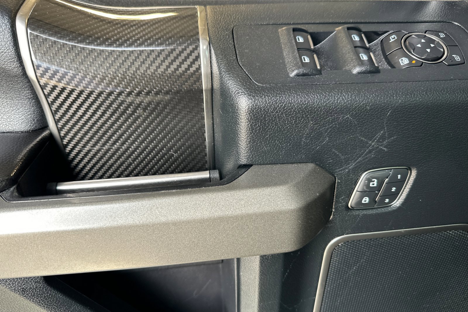 Used 2018 Ford F150 Raptor w/ Equipment Group 802A Luxury image 8