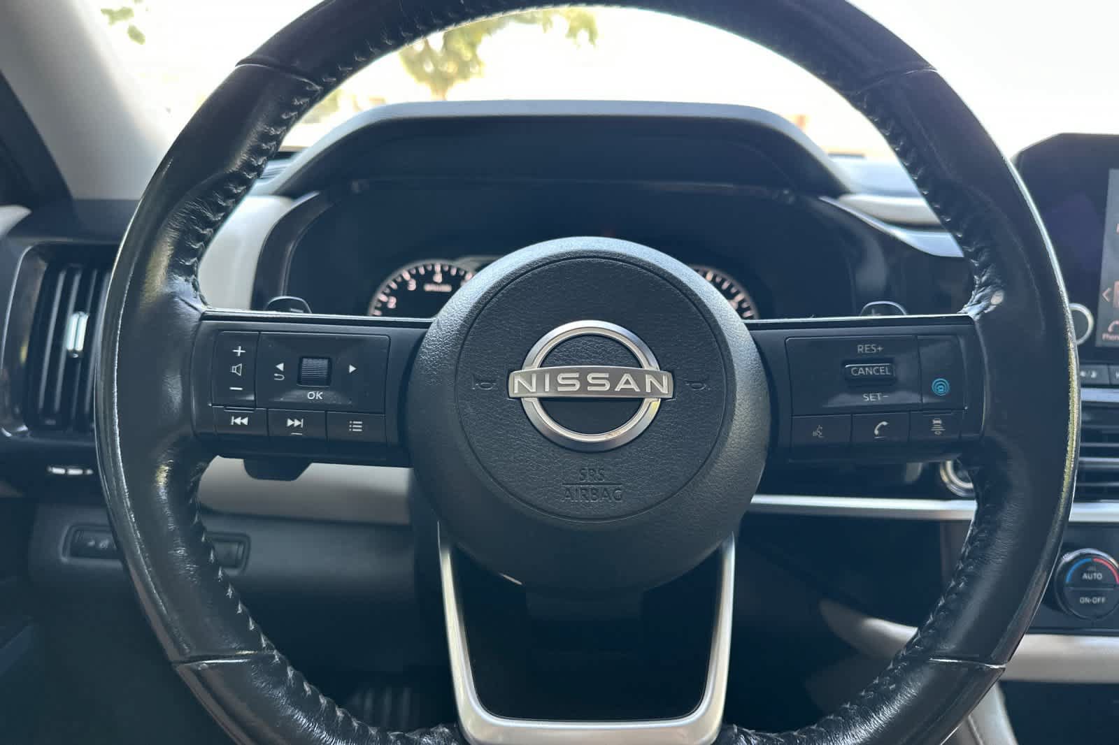 Certified 2022 Nissan Pathfinder SV FWD image 29