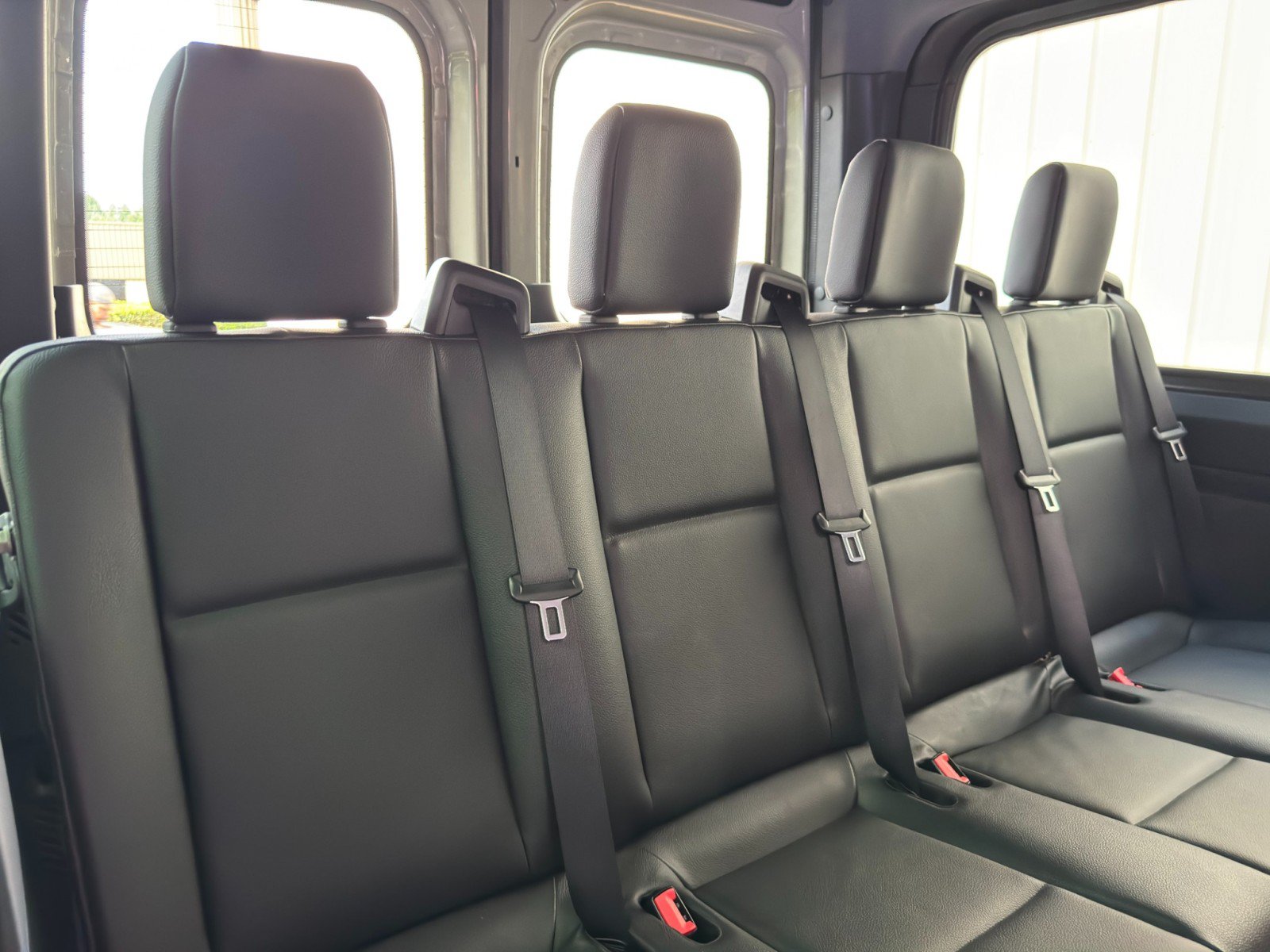 Used 2022 Mercedes-Benz Sprinter 2500 image 34