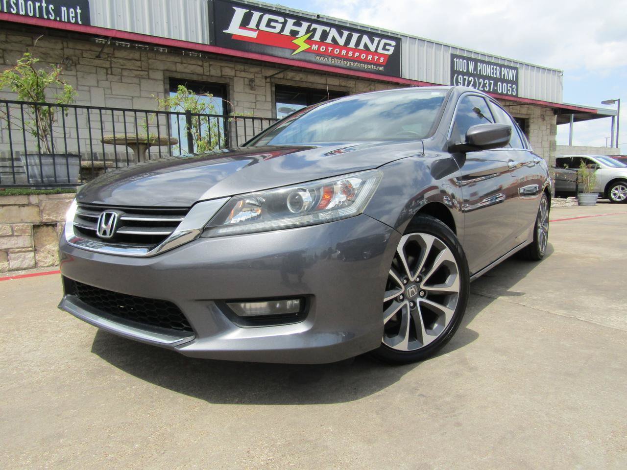 Used 2015 Honda Accord Sport image 1