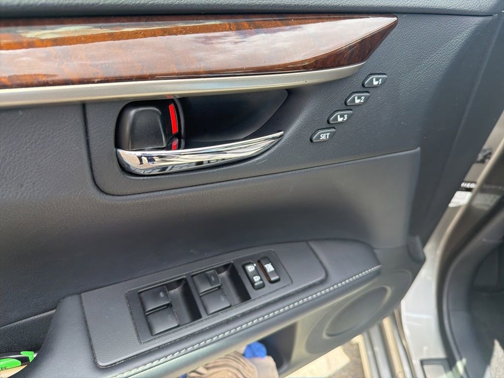 Used 2015 Lexus ES 350 w/ Premium Package image 15