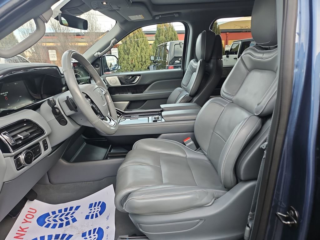 Used 2019 Lincoln Navigator Reserve w/ Cargo Package AWD/4WD image 9