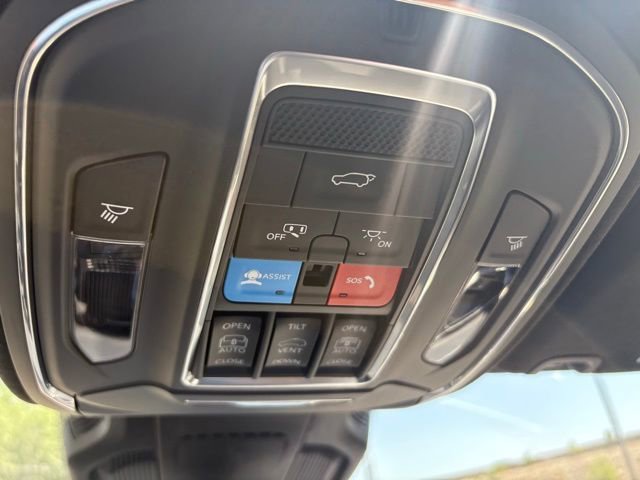 New 2025 Jeep Wagoneer S Launch Edition w/ Trailer Tow Group AWD/4WD image 29