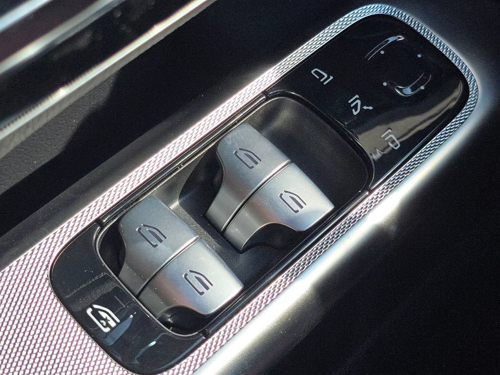New 2027 Mercedes-Benz GLC 300 4MATIC image 27