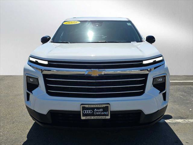 Used 2025 Chevrolet Traverse LT AWD/4WD image 8