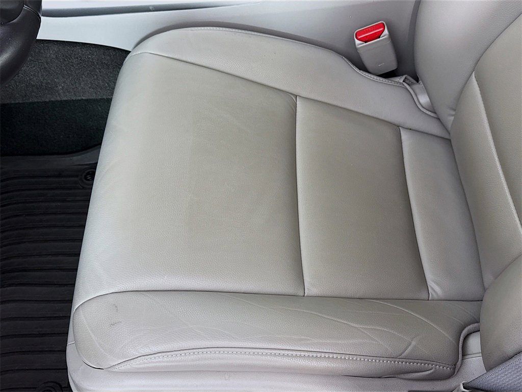 Used 2016 Acura TLX image 19