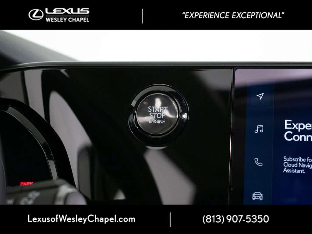 Used 2025 Lexus NX 250 FWD w/ Towing Package (2000 Lbs) image 32