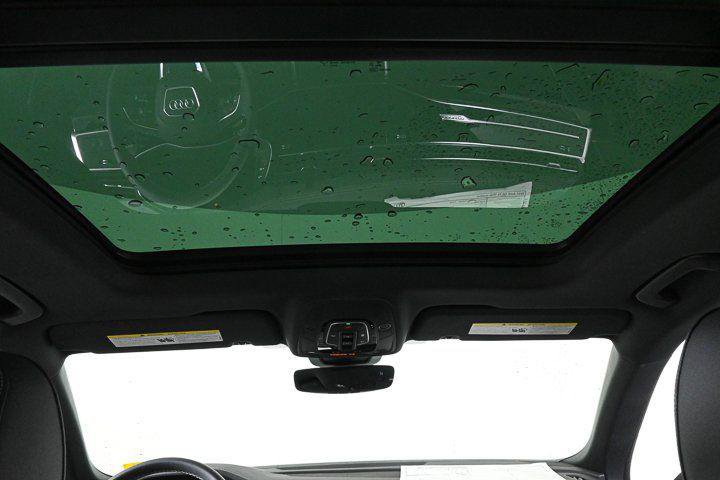 Used 2025 Audi Q8 Premium AWD/4WD image 19