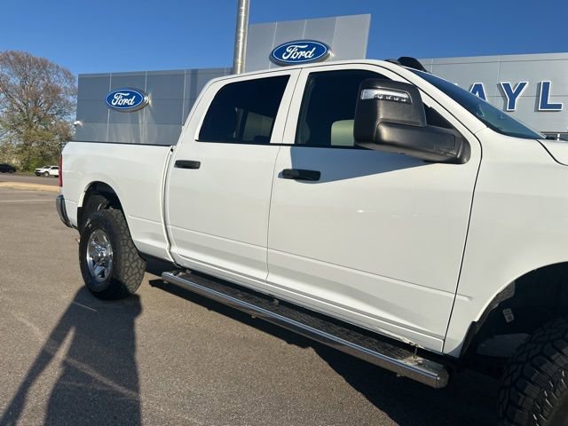 Used 2024 RAM 2500 Tradesman w/ Chrome Appearance Group AWD/4WD image 7